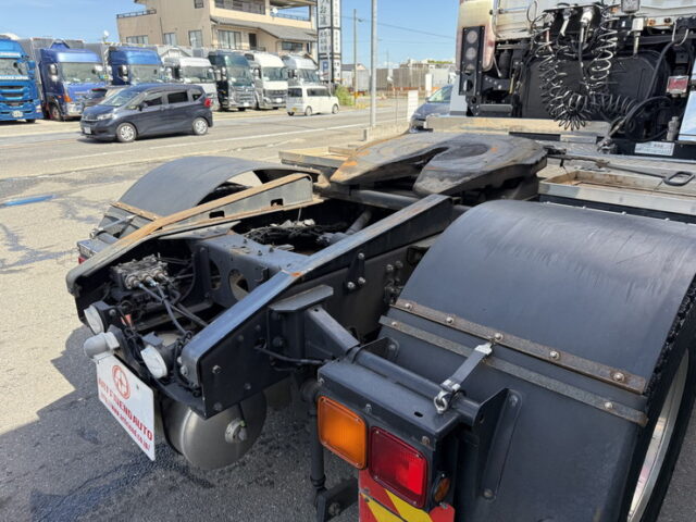 17スーパーグレート：ハイルーフ：トレーラーヘッド：ブタ鼻付：第5輪荷重11.500㎏