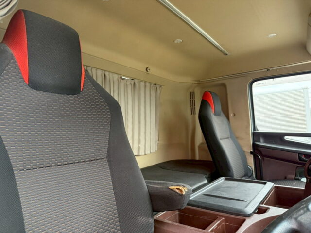 日野：17プロフィア：ダンプ：5300×2300：メッキ多数：7速MT：380馬力：電動コボレーン