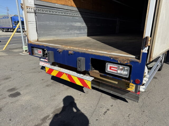 日野：17プロフィア：ハイルーフ：ウィング：メッキ多数：アルミホイール：プロシフト