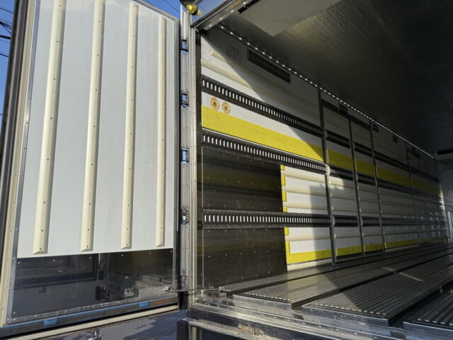 17スーパーグレート：ハイルーフ：冷凍バン：左観音扉2枚：サブエンジン：2エバ