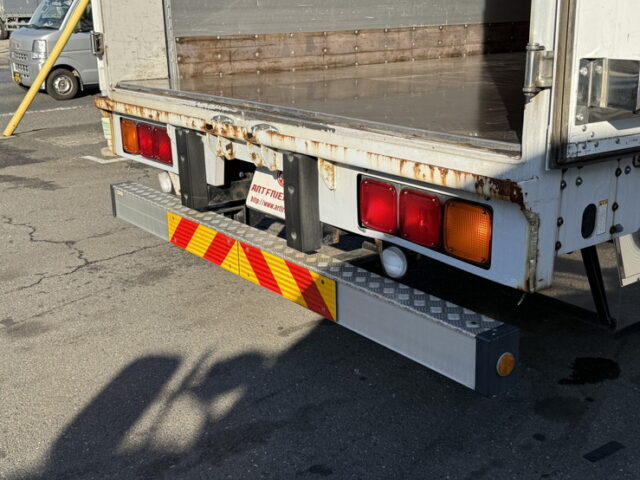 スーパーグレート：ウィング：メッキ多数：アルミホイール：ステンレス床：7速MT