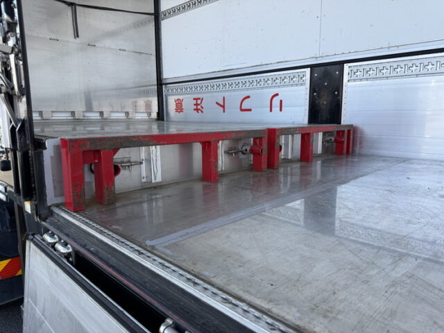 日本トレクス：トレーラー冷凍ウィング：段付き：2軸：前壁冷凍機：リフトアクスル