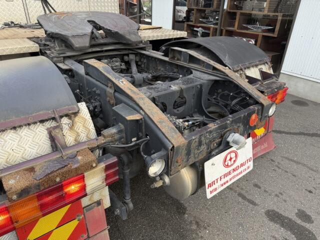 17スーパーグレート：ハイルーフ：トレーラーヘッド：ブタ鼻：第5輪荷重11.500㎏