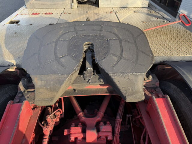 日野:プロフィア:ハイルーフ:トレーラーヘッド:メッキ多数:後輪エアサス:480馬力