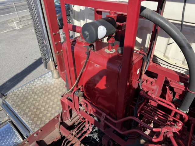 スーパーグレート：ハイルーフ：アームロール：40立米：架装多数：煙突マフラー(ダミー)