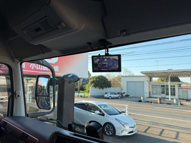 17スーパーグレート：ハイルーフ：ウィング：ステンレス多数：リア門口ステンレス