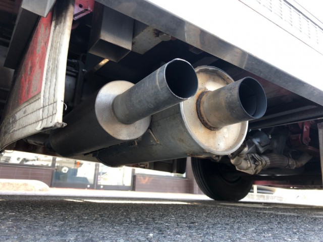 【401】いすゞ　エルフ　平ボデー　デコトラ