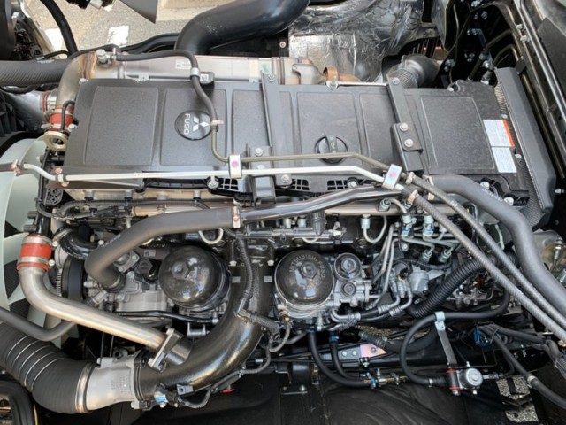 【528】ふそう　スーパーグレート　平ボデーアルミB　4軸低床　登録済未使用車