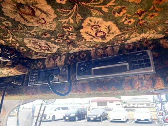 H4 エルフ　ダンプ　５MT