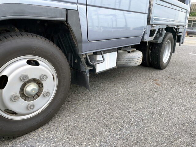 H29 エルフ　Wキャブ　平ボデー　垂直ゲート