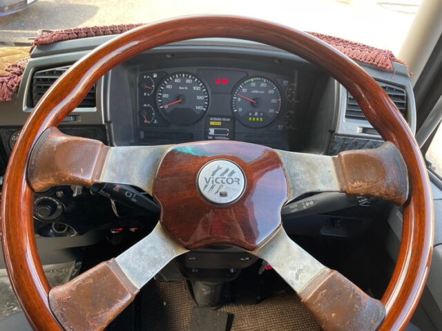 三菱ふそう　ファイター　ハイルーフ　冷凍ウィング　ヤマダボディ　ステンレスサイドバンパー　