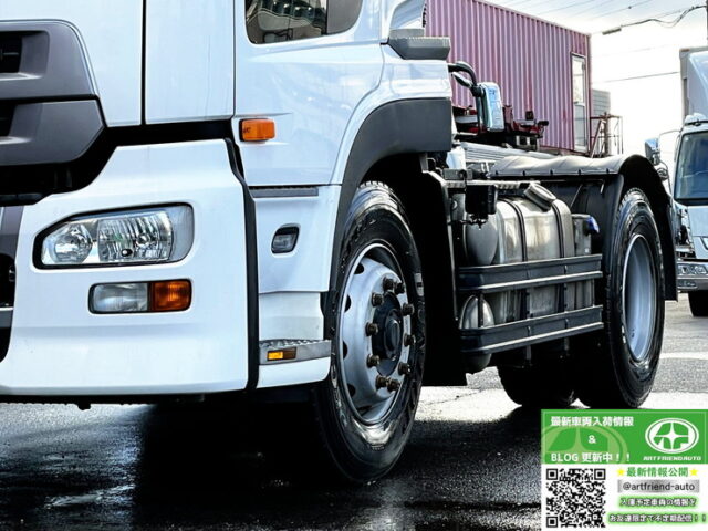 クオン　ハイルーフ　トレーラーヘッド　第5輪荷重11.500㎏　エアサス　410馬力