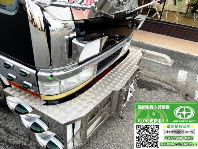 三菱ふそう　キャンター　平造りボディー　架装多数　電飾多数