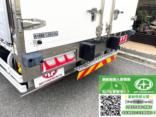 日野　プロフィア　寒冷地　ウィング　アルミホイール　メッキ多数