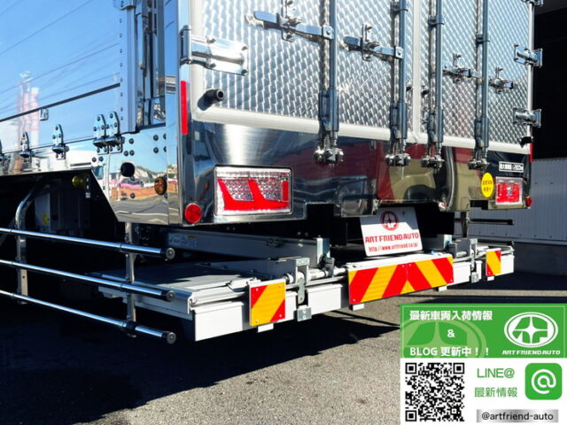 【911】R3　17プロフィア　造りボディ　ウィング　格納ゲート付　7速MT　未使用車