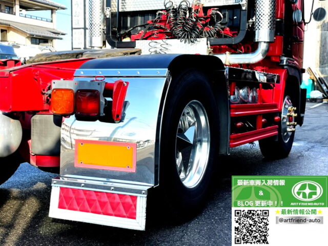 【1300】H15　テラヴィ　ハイルーフ　トレーラーヘッド　第5輪荷重11.500㎏　エアサス　煙突マフラー