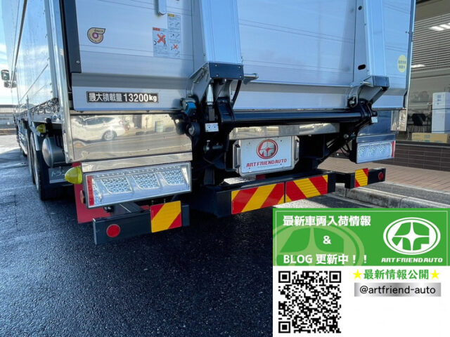 【1367】R3　ギガ　ハイルーフ　ウィング　新明和跳上ゲート　エアサス　低走行　リア門口ステンレス