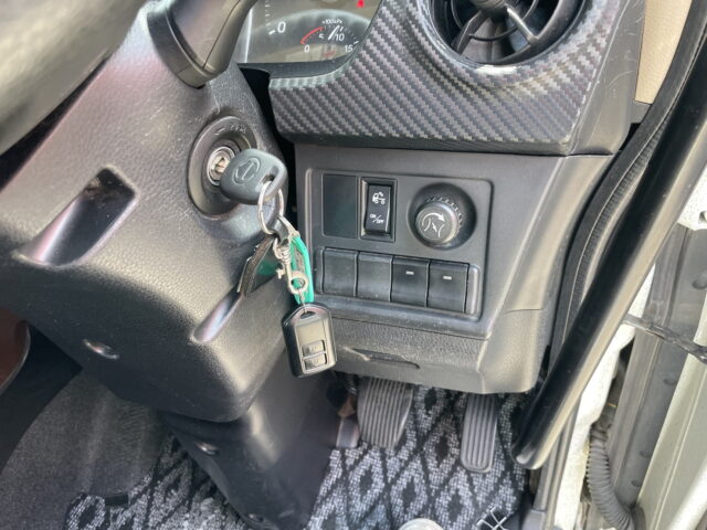 日野　17プロフィア　トラクターヘッド　架装多数　ハイルーフ