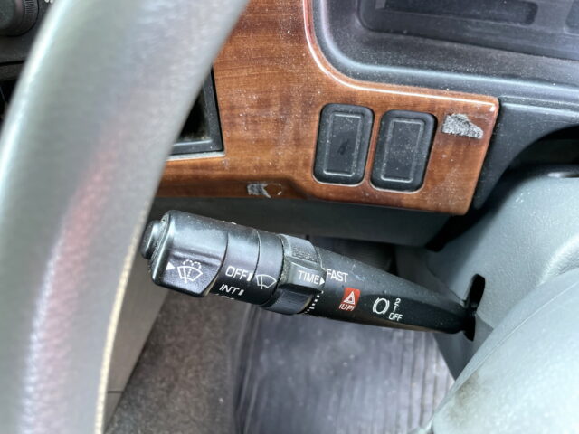 三菱ふそう　スーパーグレート　アルミウィング　７MT　リアエアサス　木床　380馬力