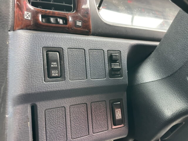 日野　プロフィア　ハイルーフ　ウィング　寝台メッキ　ステンレス多数