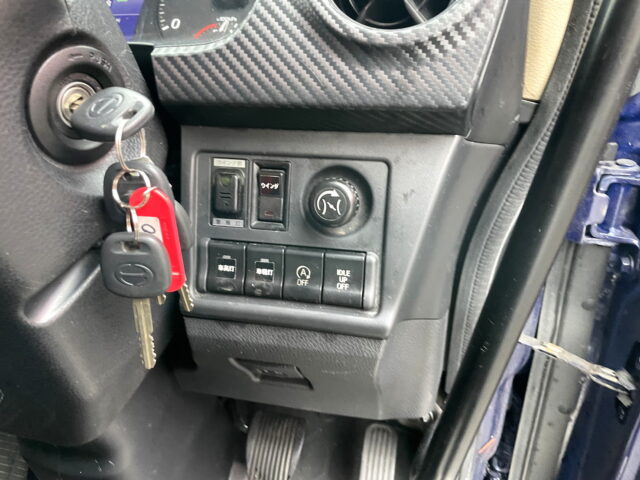 日野　17レンジャー　ハイルーフ　ウィング　ステンレス多数　6200ワイド　240馬力