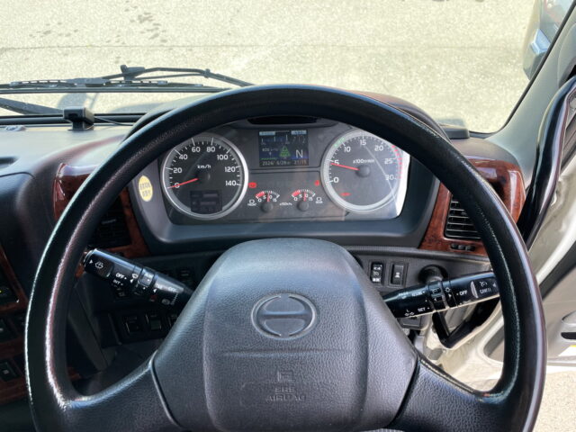 日野　プロフィア　ハイルーフ　ウィング　リア門口ステンレス　木床　内高247㎝