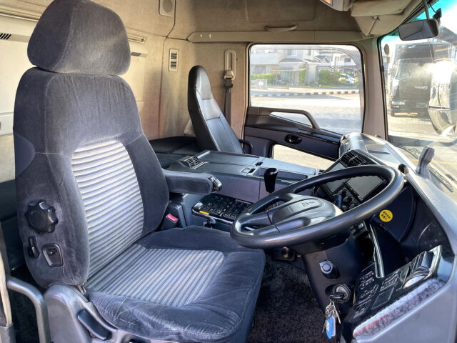 スーパーグレート　ハイルーフ　ウィング　ヤマダ造りボデー　国産エンジン　7速MT