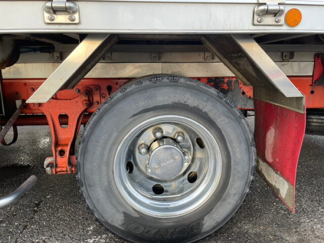 日野　レンジャープロ　ハイルーフ　240馬力　アルミウィング　　寝台メッキ　ステンレス多数　