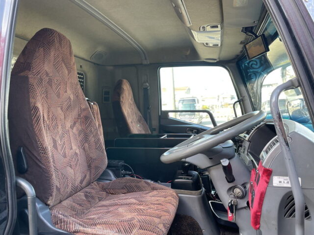 三菱ふそう　ファイター　冷凍バン　コルゲート　ジョロダー4列キーストン　エアサス