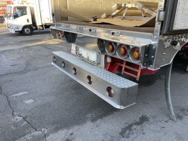 いすゞ：ギガ：冷凍ウィング：造りボディ：ステンレス多数：エアサス：1M10アオリ