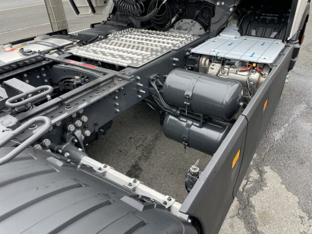 スカニア：R460：現行モデル：登録済未使用車：トレーラーヘッド：総輪エアサス