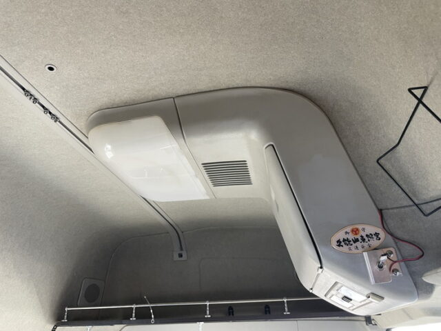 17スーパーグレート　ハイルーフ　トレーラーヘッド　第5輪荷重11.500㎏　アルミホイール