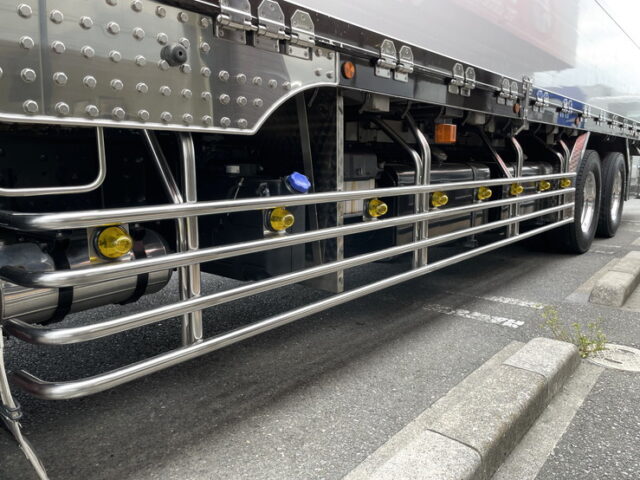 日野：プロフィア：アルミブロック平ボディ：7MT：ステンレス架装多数：メッキパーツ多数：アルミホイール　