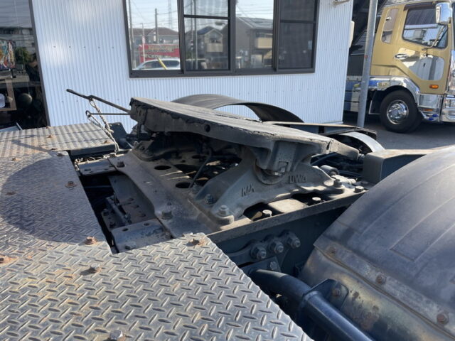 日野：テラヴィ：ハイルーフ：トレーラーヘッド：V8：ツインターボ：エアサス