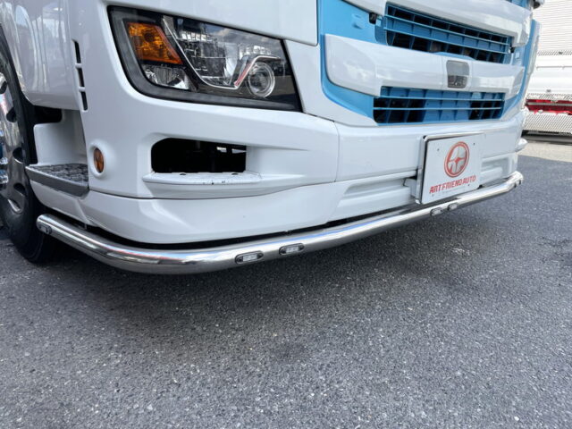 日野：プロフィア：トレーラーヘッド：ハイルーフ：ルーフバー：パイプバンパー：アルミホイール