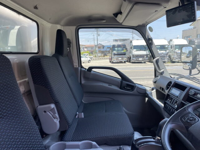 日野：デュトロ：アルミバン：ワイドロング：木床：横扉：150馬力：AT車