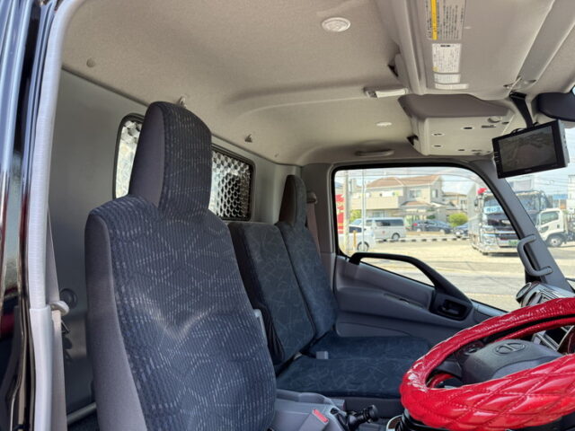 R3　日野　デュトロ　ワイドロング　アルミウィング　造りボディー　メッキ多数　