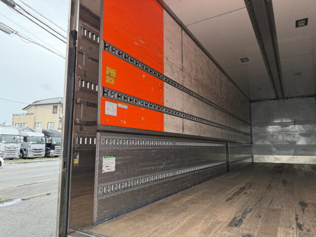 日野：プロフィア：ハイルーフ：ウィング：跳上ゲート：ステンレス多数