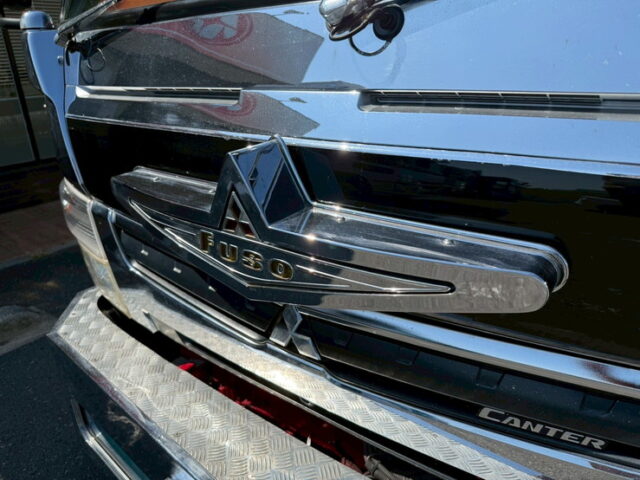 ブルーテックキャンター：造りボディ：アルミバン：ワイド超ロング：舟形バンパー：バスフェンダー