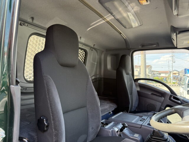 フォワード：ウィング：6700セミワイド：エアサス：90アオリ：6発ターボ：希少車