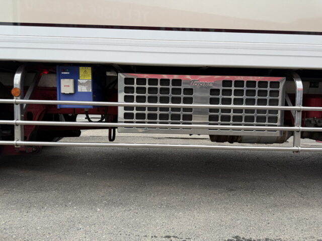 日野：レンジャープロ：ハイルーフ：冷凍バン：左観音扉：キーストン床：エアサス