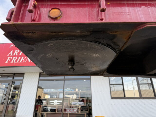 東急：重機運搬用トレーラー：幅2800㎜　荷台長4700㎜：歩みハンガー：8輪