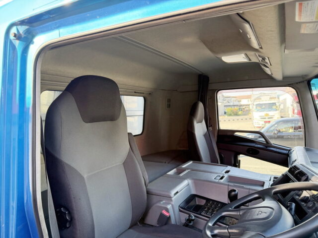 スーパーグレート：ウィング：メッキ多数：アルミホイール：ステンレス床：7速MT