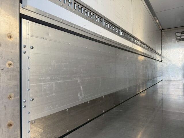 ふそう：ファイター：冷凍ウィング：架装多数：6700ワイド：板バネ：ハイグレード