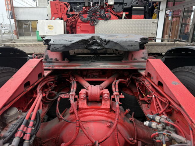 いすゞ:ギガ:ハイルーフ:トレーラーヘッド:フロントバイザー:第5輪荷重11.100㎏