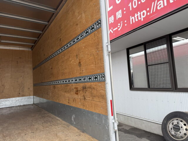 日野：デュトロ：バン：ワイドロング：格納ゲート：左スライドドア：AT車：準中型免許