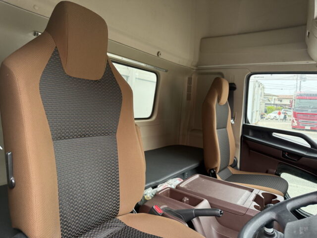 日野：17レンジャー：ハイルーフ：ウィング：6200ワイド：リア門口ステンレス