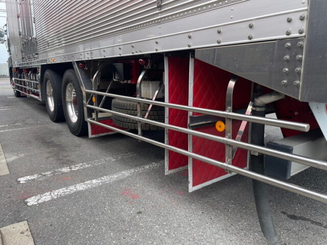 R1　プロフィア　冷凍バン　横扉　7MT　ステンレス多数