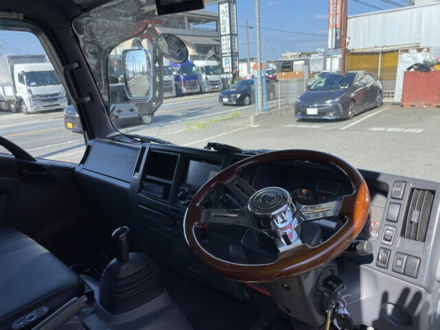 いすゞ　エルフ　ウィング　架装多数　波板ステンレス　造りボディ　ワイド