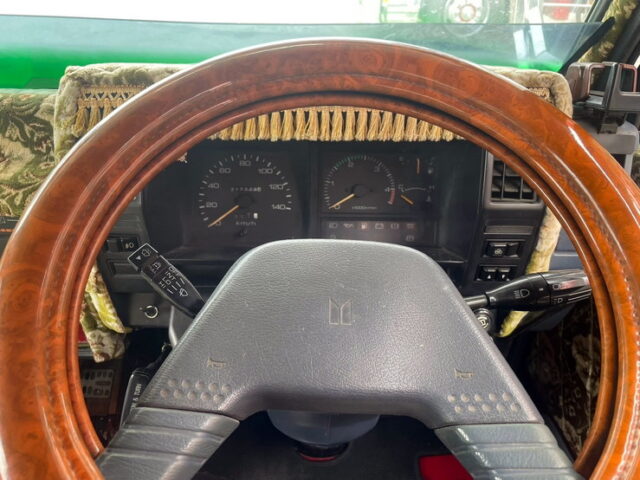 H4 エルフ　ダンプ　５MT